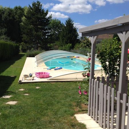 Studio Avec Piscine Privee Jardin Clos Et Wifi A Saint Jean D'Angely Exteriér fotografie